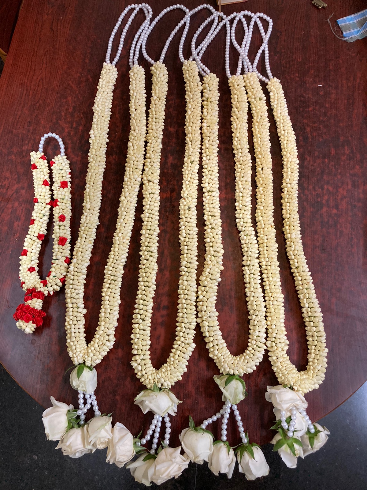 Jasmine Garland variation 2