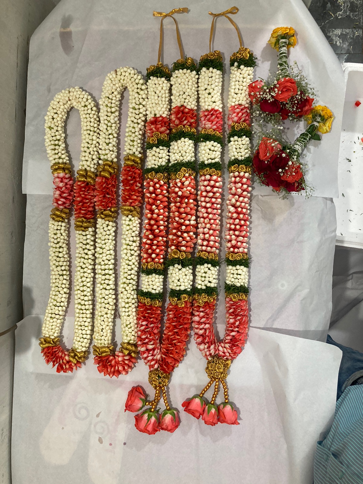 Combo (Malai, Thunaimalai, Hand Bouquet) variation 3