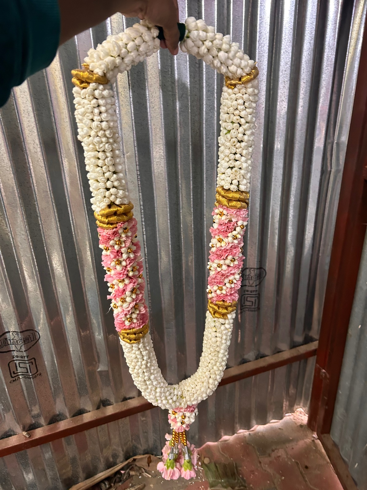 Premium Design Garland variation 6